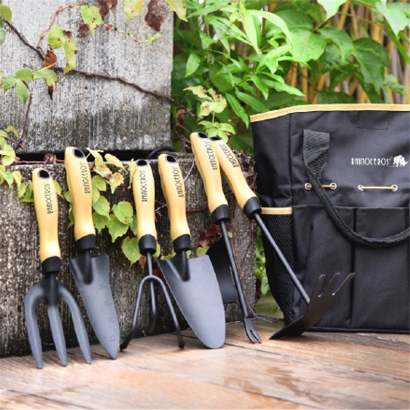 professional garden trowel