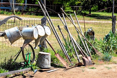 Hvad er de grundlæggende elementer i landskabsdesign og essentielle haveredsk...